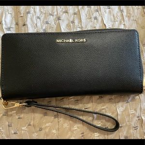 Michael Kors Travel Continental wallet, black